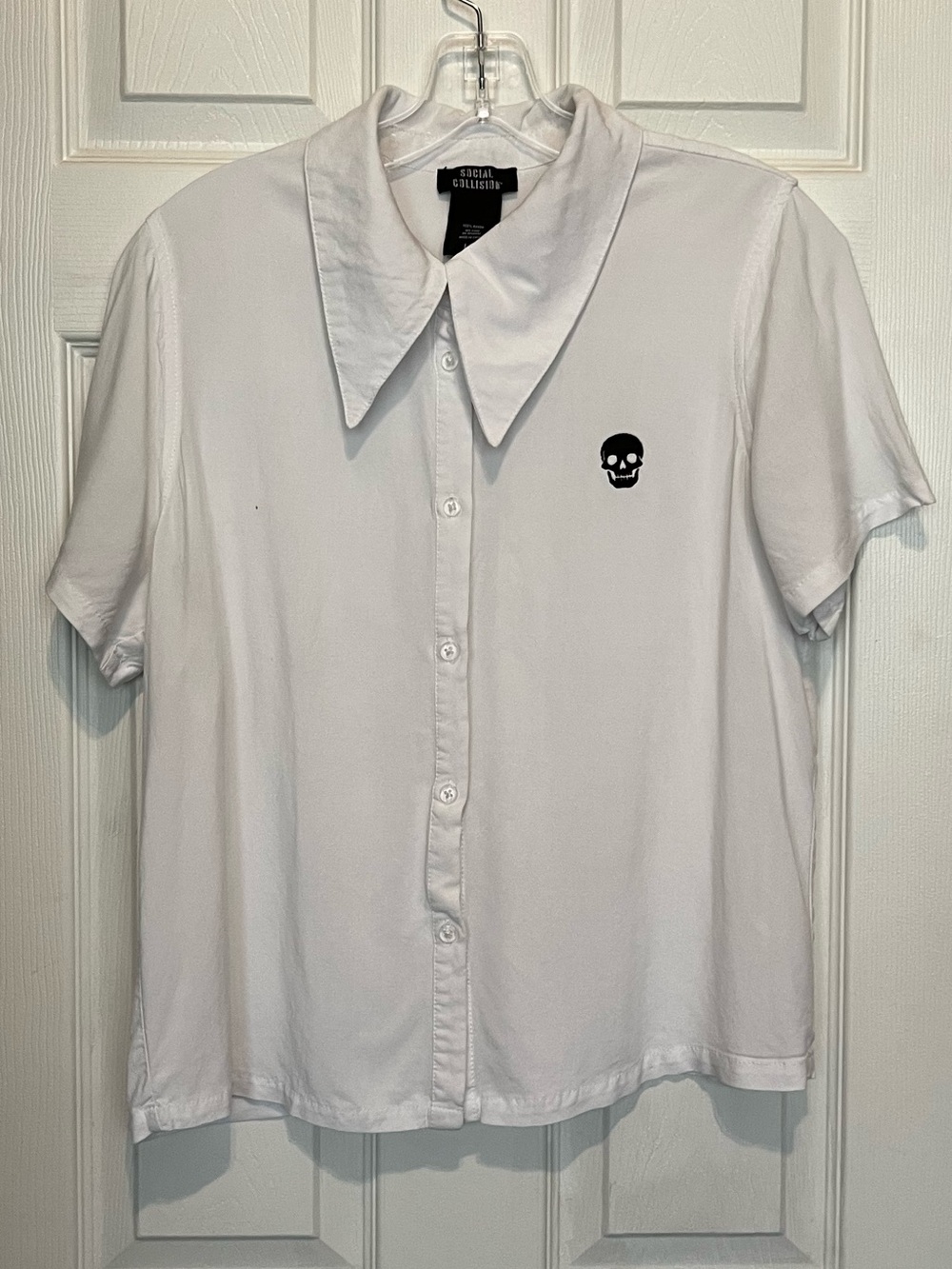 Women's Social Collision Button-Up Top. Size Large. Used Good Condition